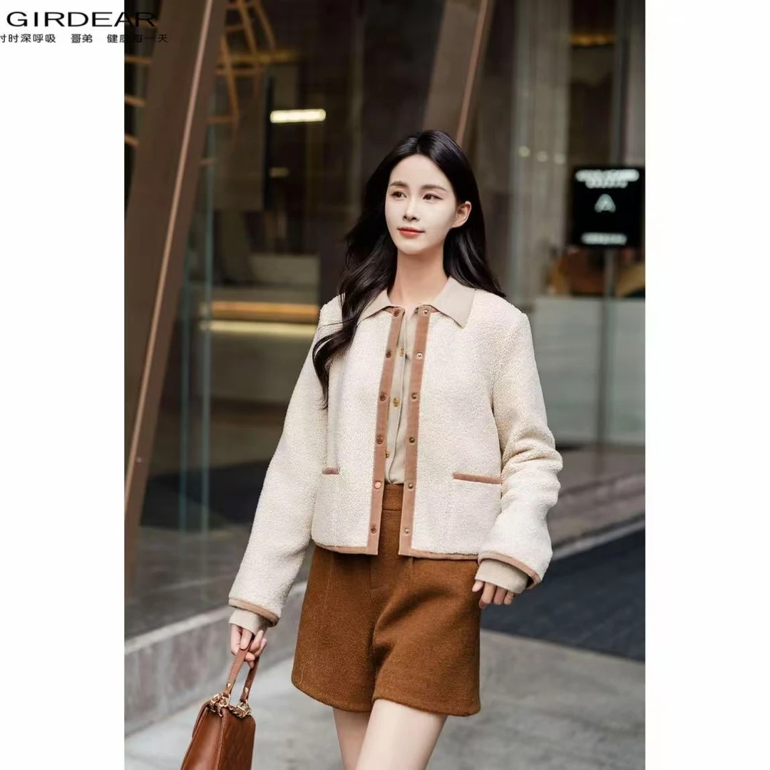GIRDEAR/哥弟秋冬流光雅丹风气质保暖摇粒绒小香风短外套1400512