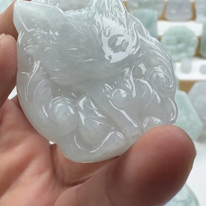 翡翠未镶嵌颈饰天然缅甸A货翡翠