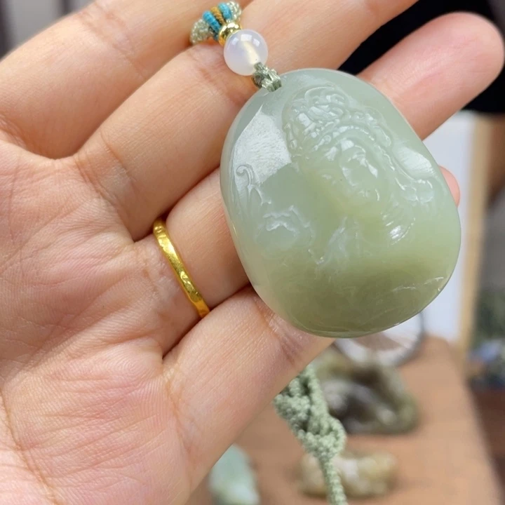 颈饰未镶嵌和田玉