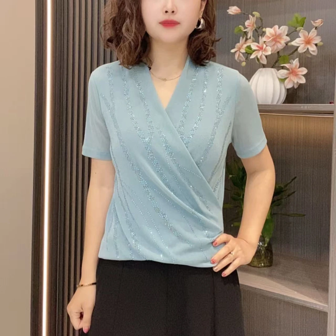 2025夏季气质时尚百搭显瘦减龄V领烫钻女士短袖上衣妈妈装夏季