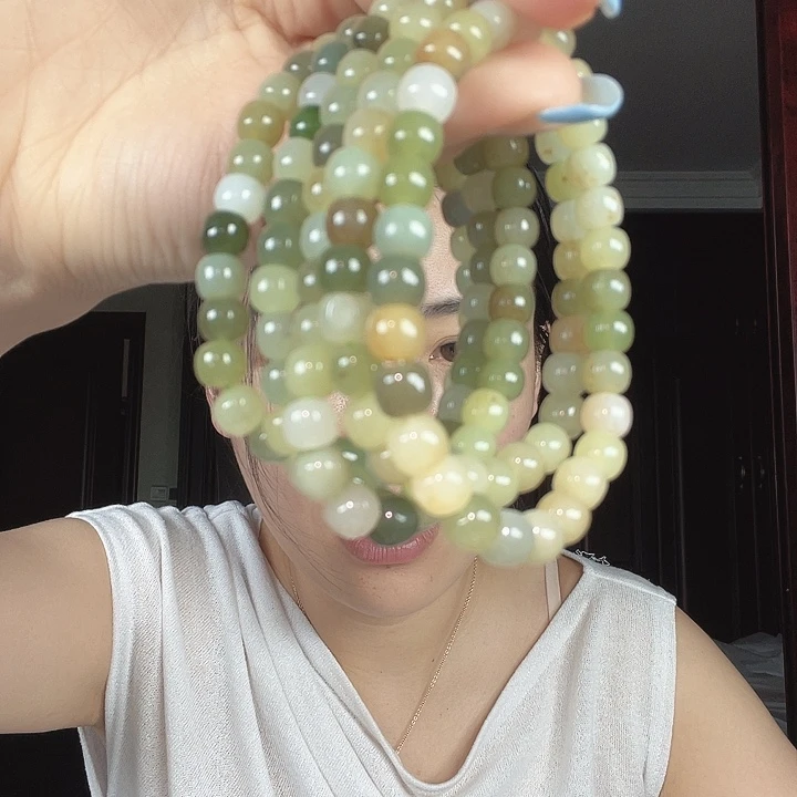 和田玉未镶嵌颈饰多宝手串