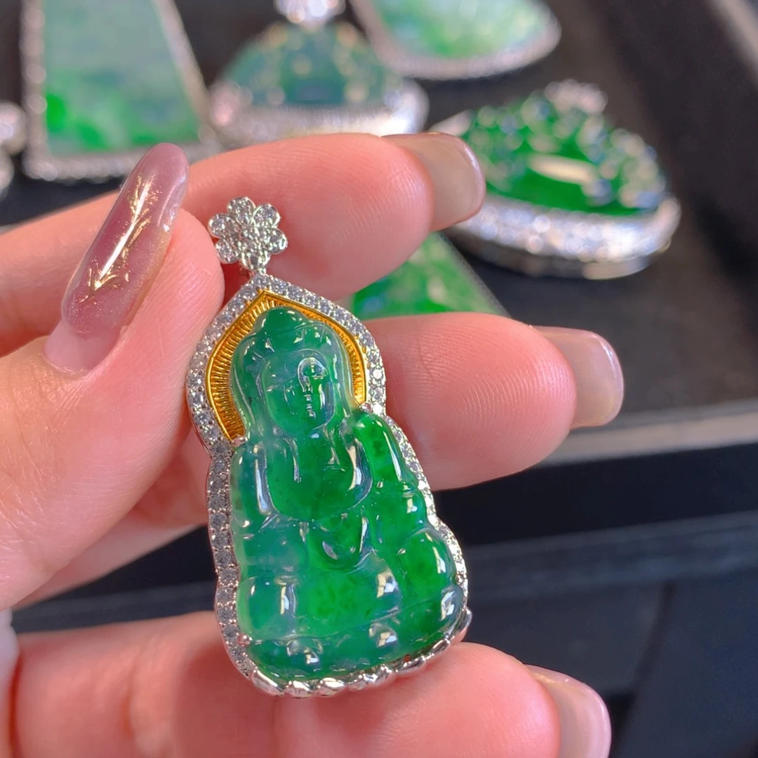 翡翠颈饰未镶嵌翡翠