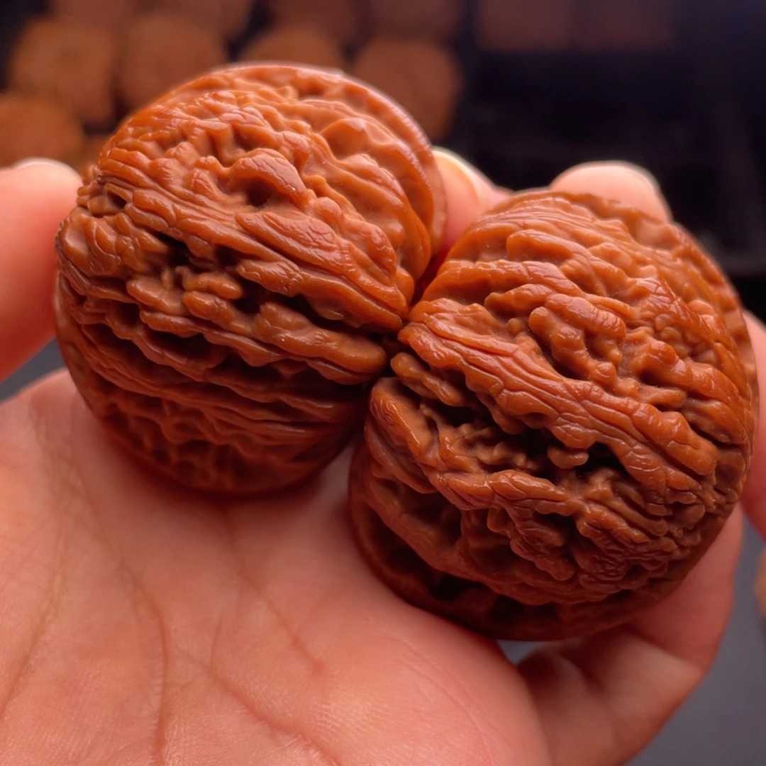 文玩核桃把件秦岭山脉