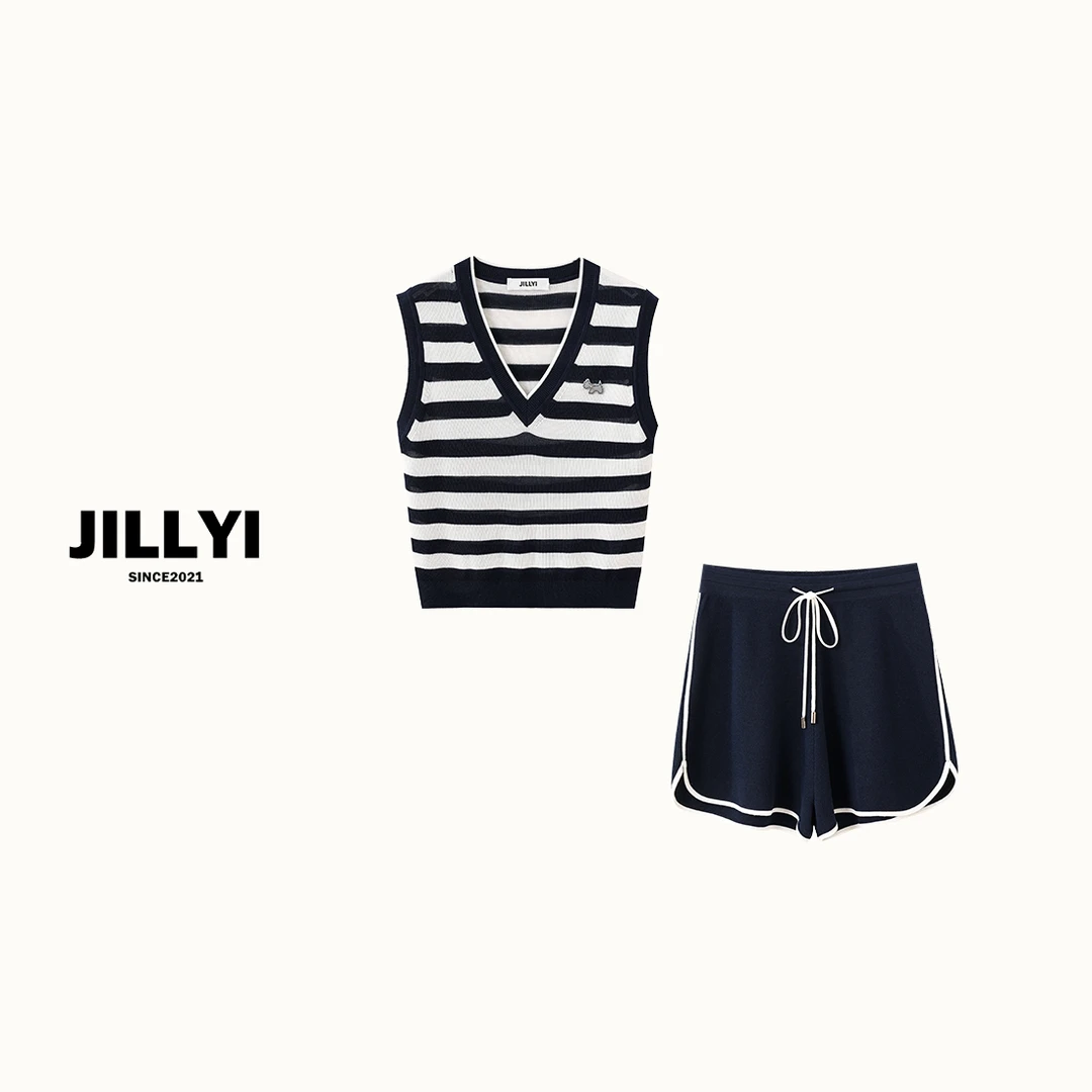 jillyi【条纹微雨】+【运动周末】黑白条纹上衣+藏蓝色短裤休闲套装