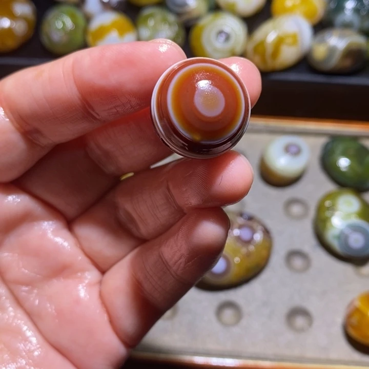 未镶嵌玛瑙/玉髓珠宝半成品苍****姿
