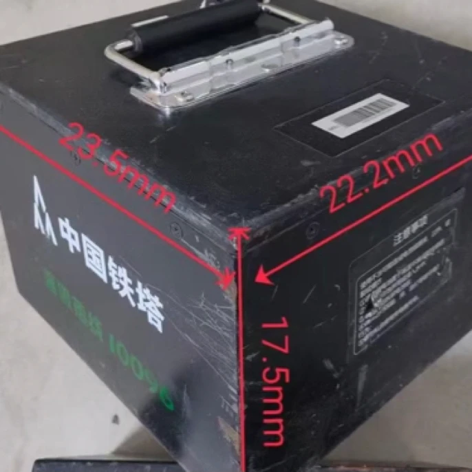 铁塔60伏30Ah磷酸铁锂电池，送品字转接头，电动车户外摆摊用