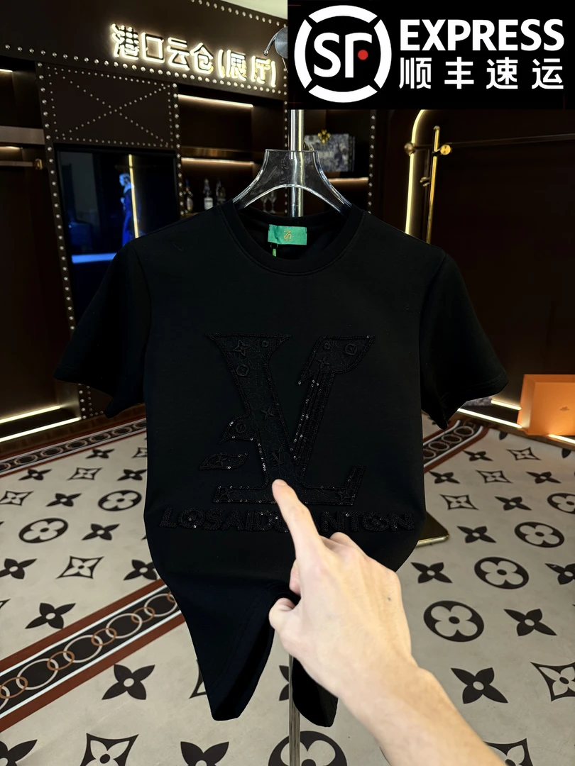 2025新年男士輕奢休閑圆领百搭修身刺绣 T恤【2529】1699