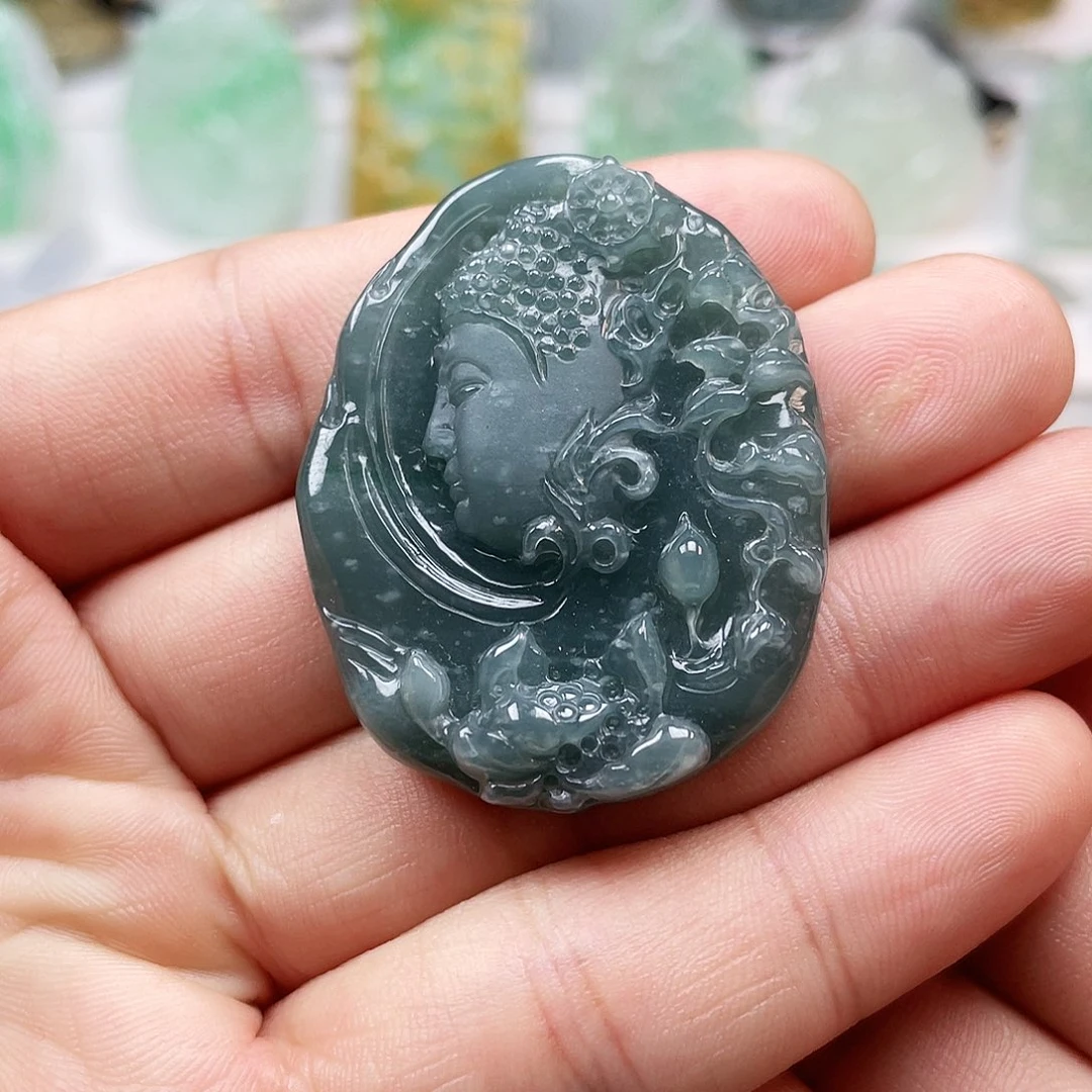 翡翠颈饰未镶嵌花开见佛