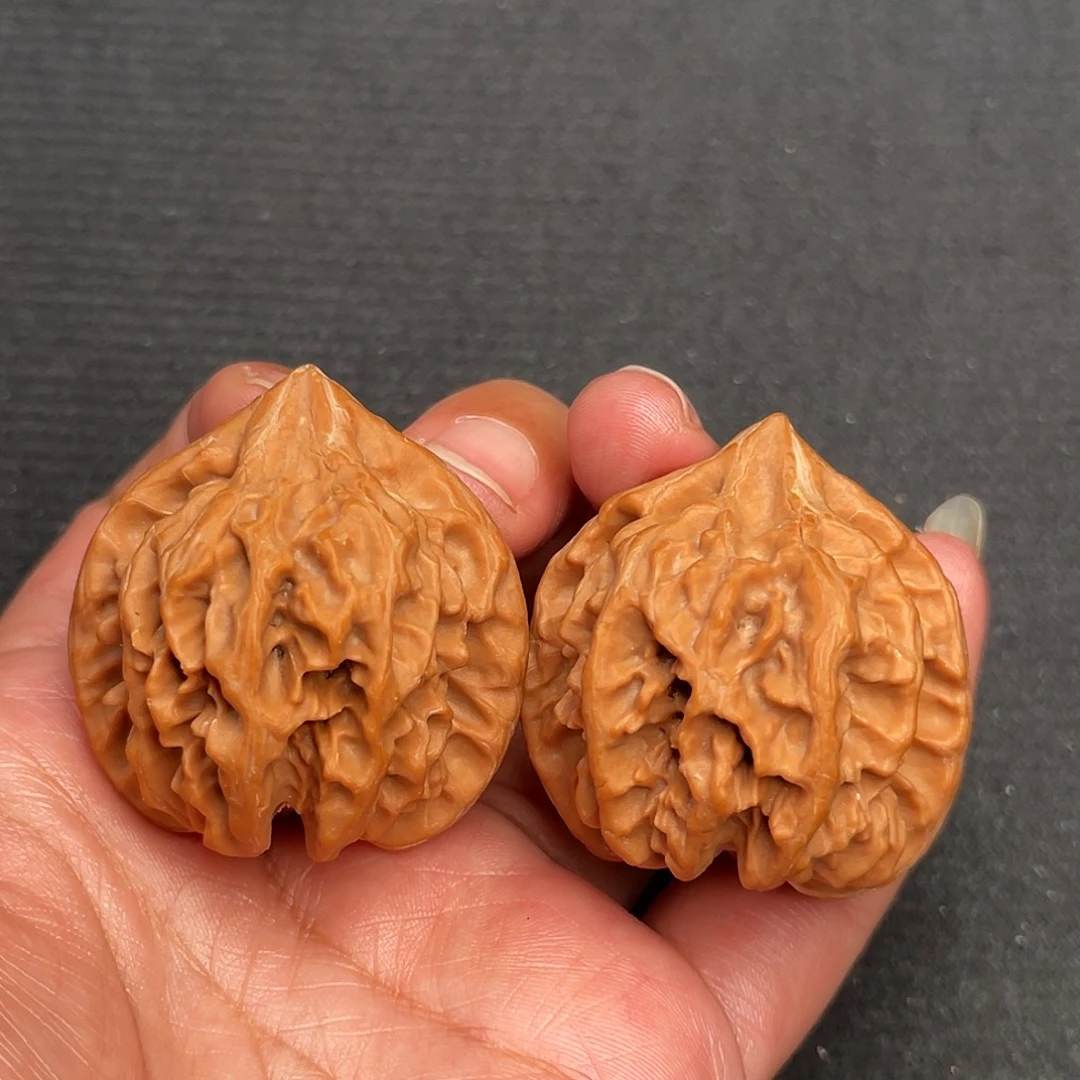 把件桃核40×40全品头茬曹大龙A474