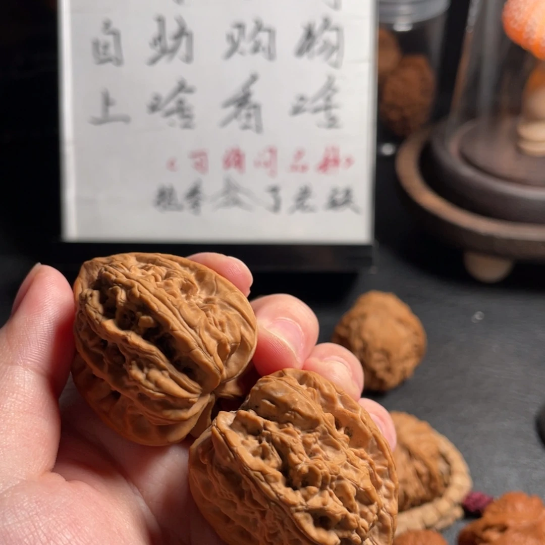 文玩核桃把件赤龙