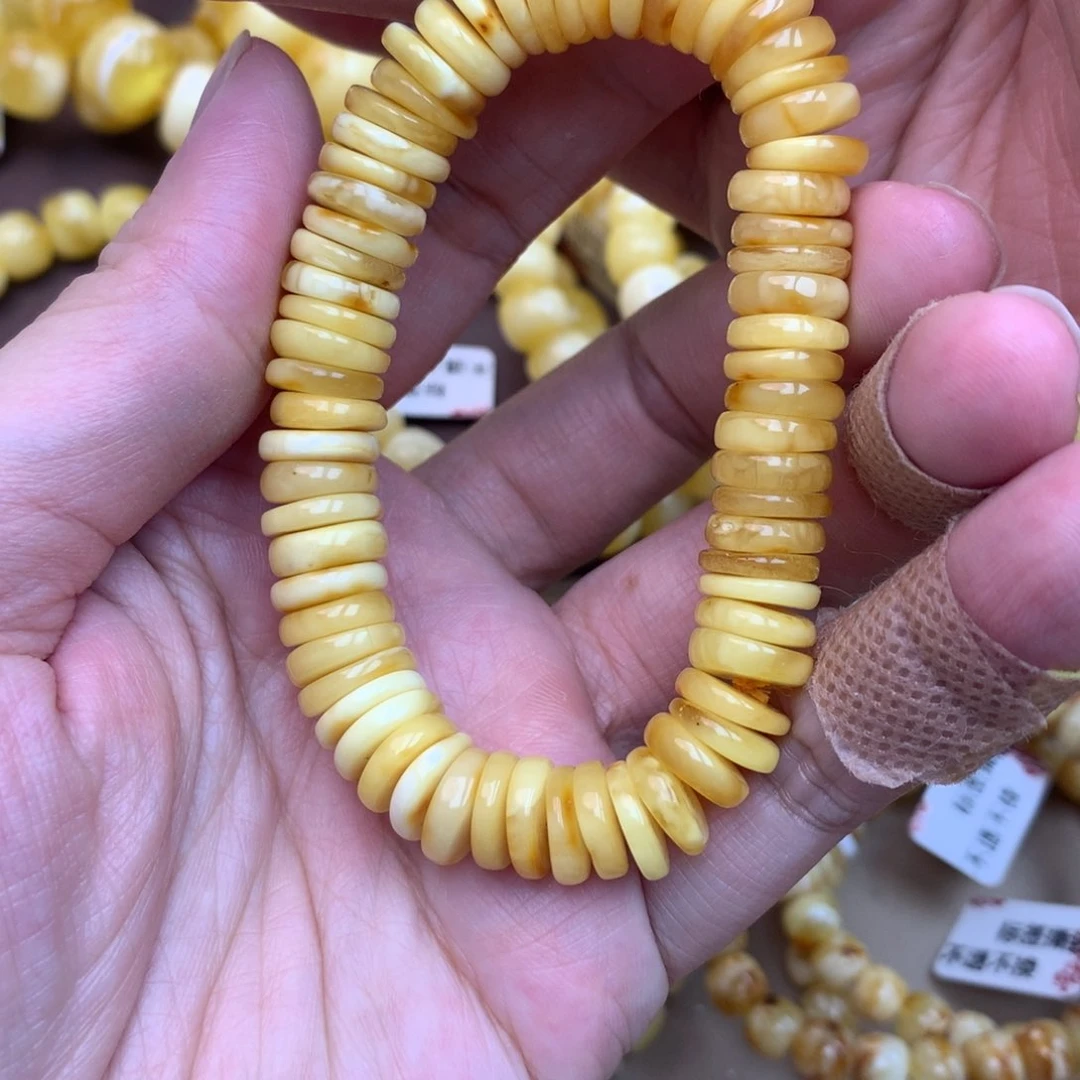 未镶嵌琥珀珠宝奇石7