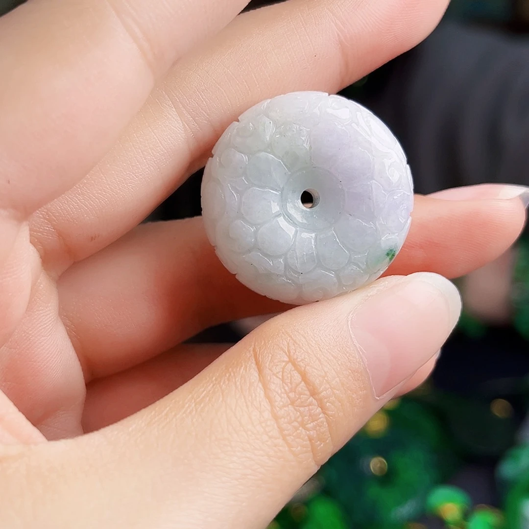 颈饰未镶嵌翡翠多样性