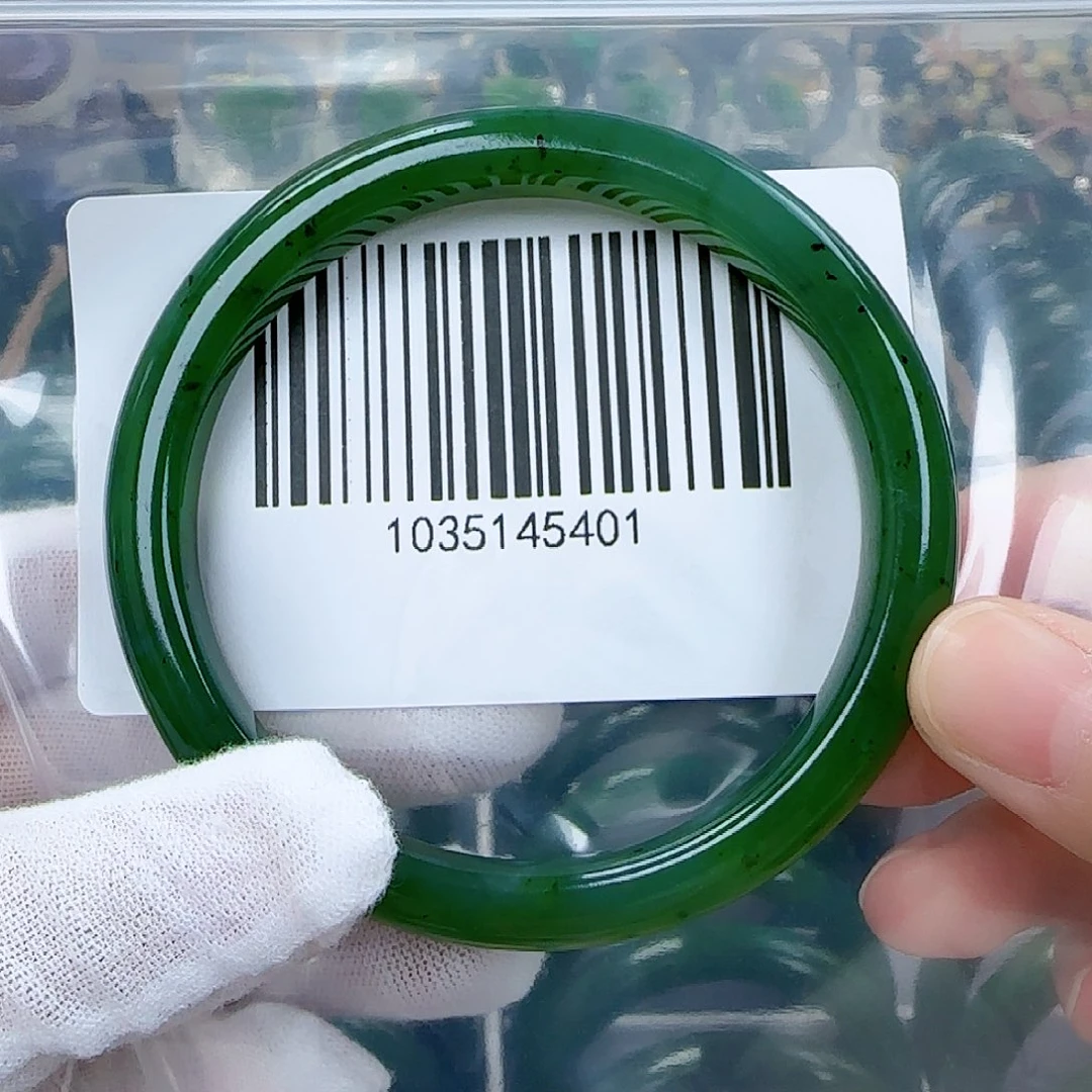 和田玉（碧玉）手镯未镶嵌6061