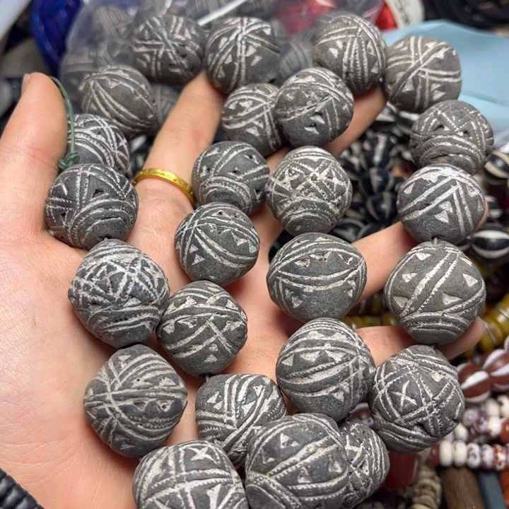 颈饰玻璃7110 陶泥一条