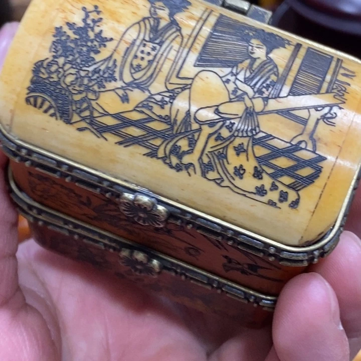 滴血莲花菩提吊坠