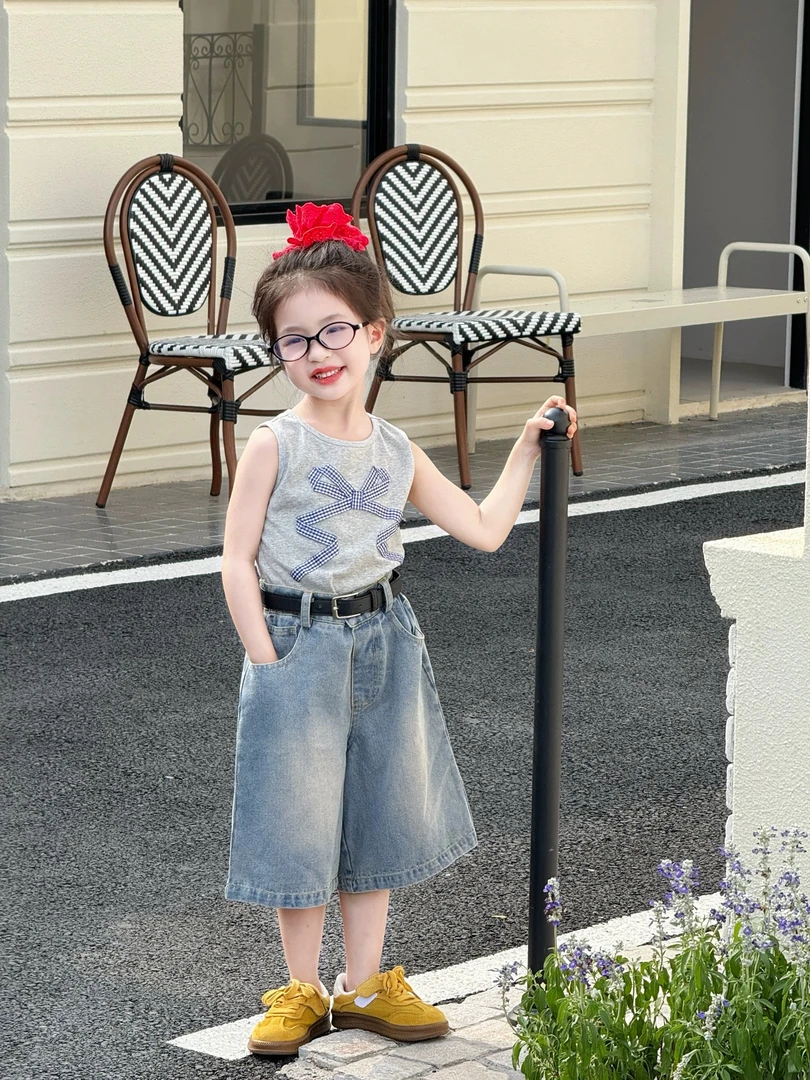 未未家 2025女童夏季新款洋气学院风蝴蝶结背心上衣牛仔休闲中裤