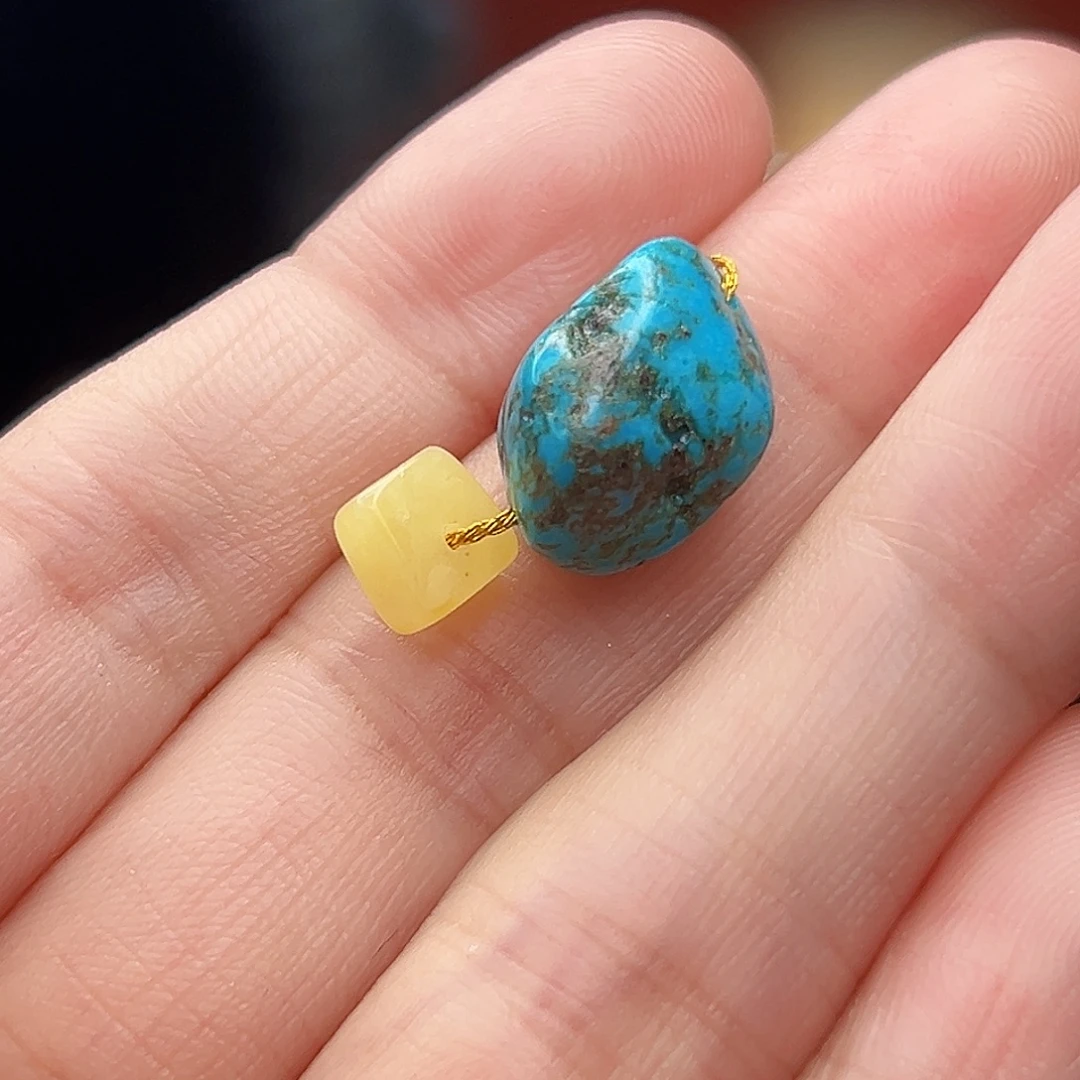 蜜蜡未镶嵌珠宝奇石