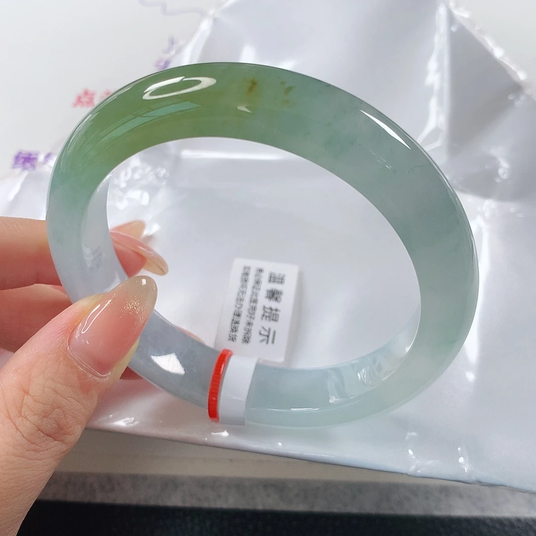 翡翠手镯未镶嵌 正圈①⑥③