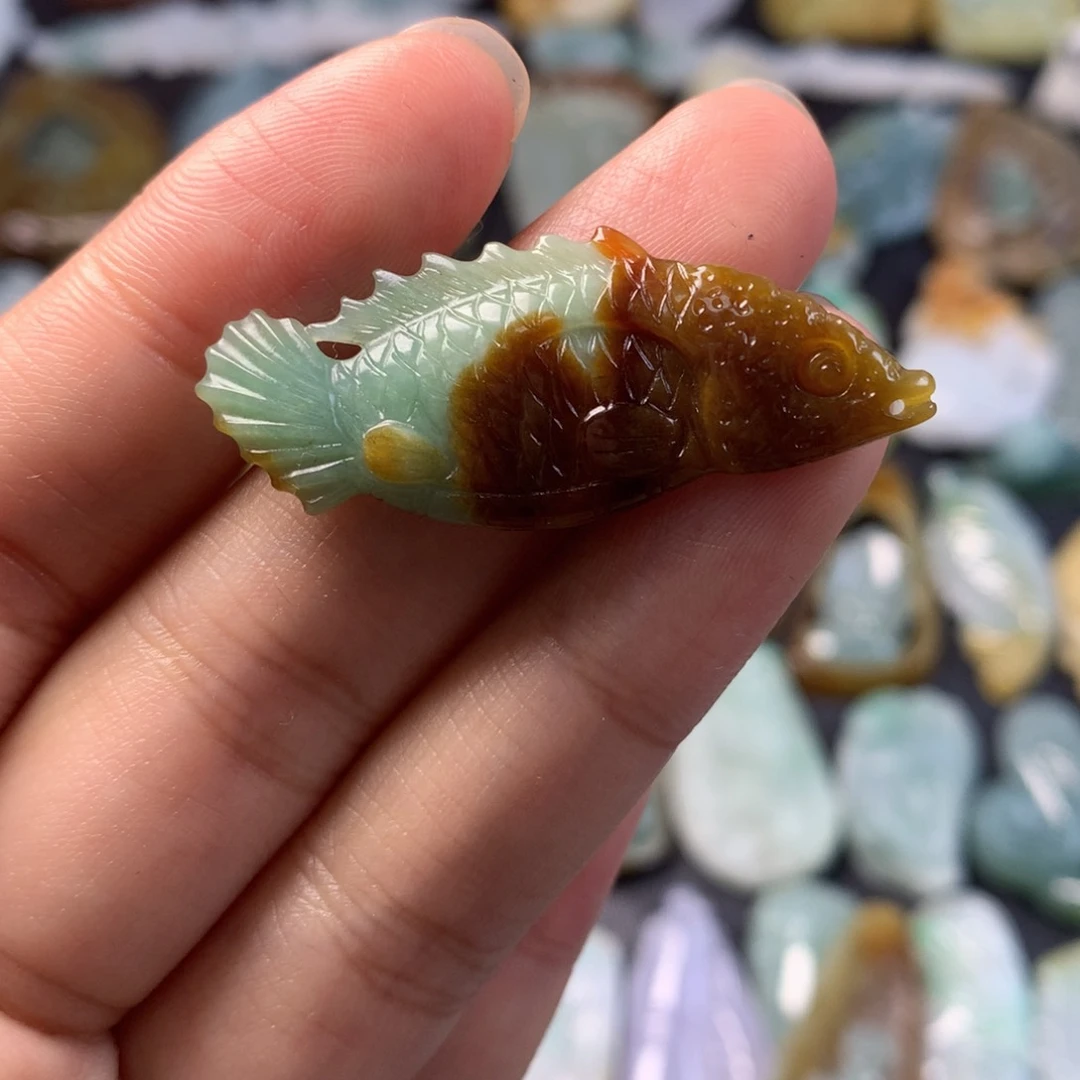 定制翡翠未镶嵌翡翠