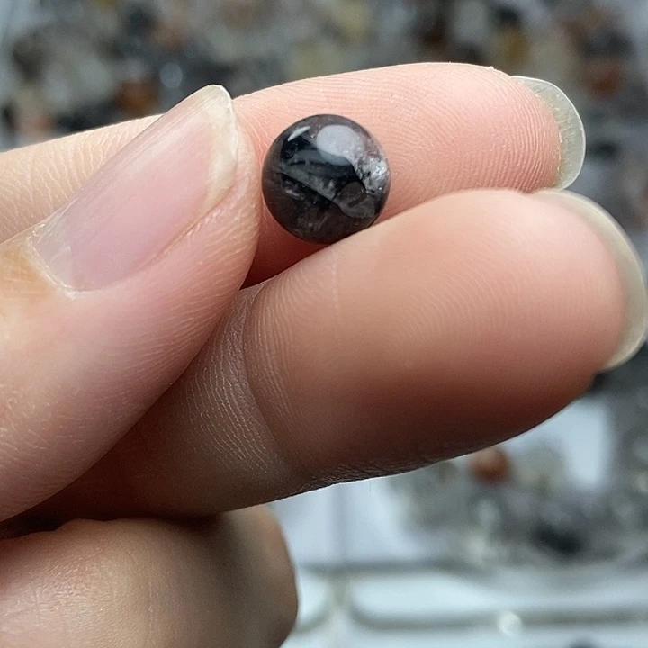 颈饰水晶未镶嵌散墨8+