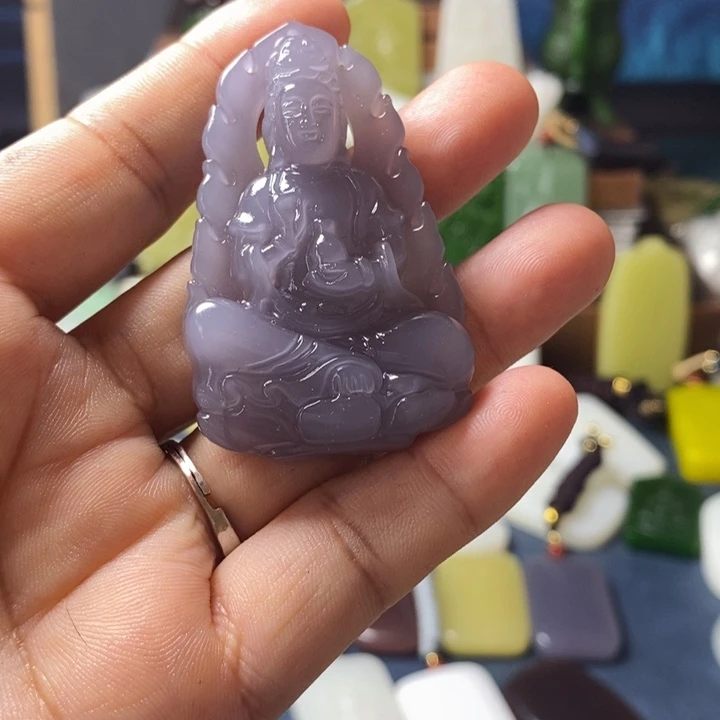 吊坠(赠链)未镶嵌和田玉乔*