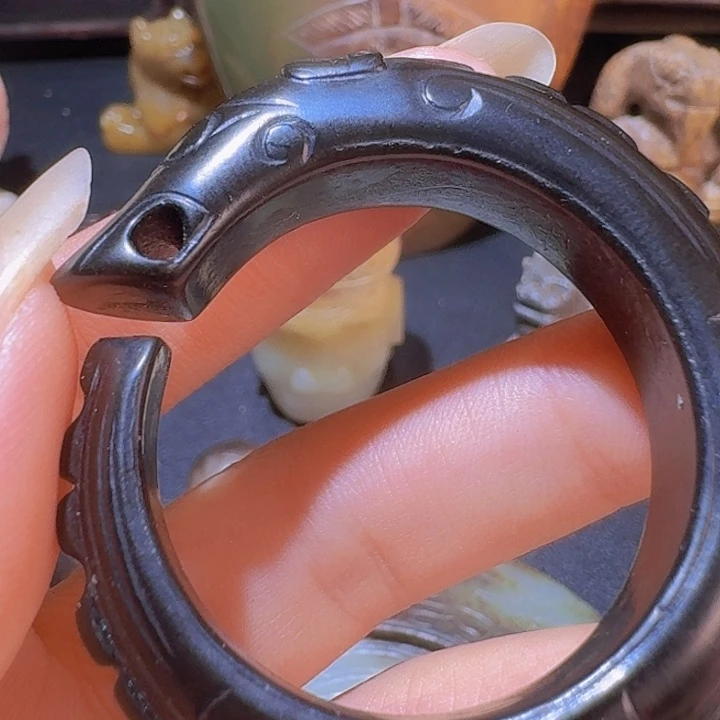 李***进和田玉未镶嵌挂件