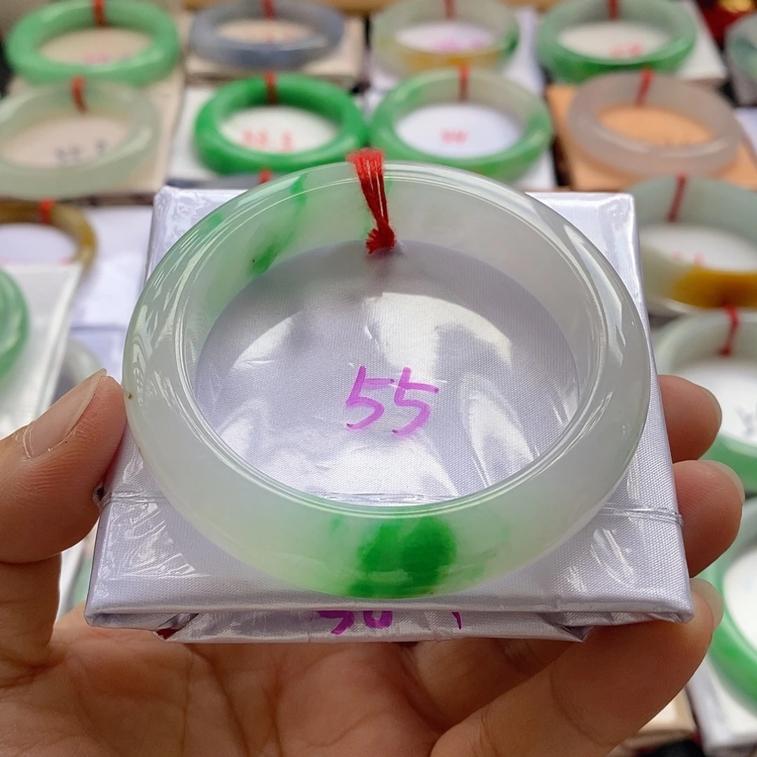 翡翠未镶嵌手镯5号