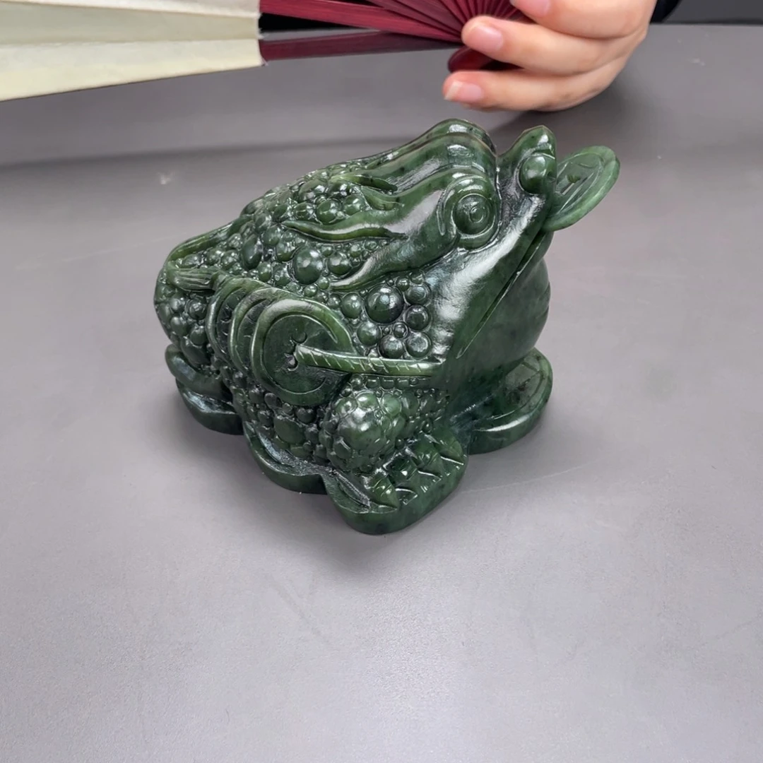 未镶嵌和田玉摆件