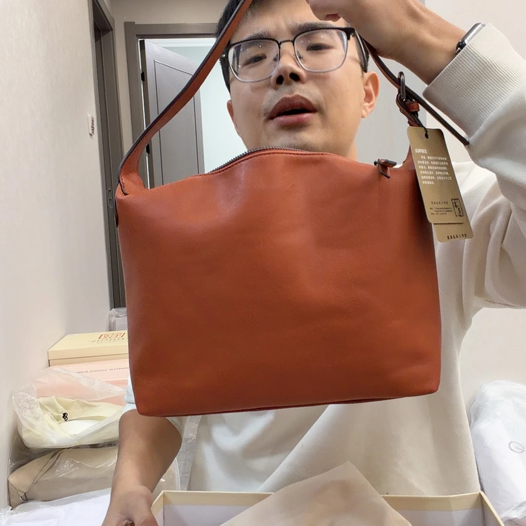 小牛皮绵羊皮（革）牛皮（革）山羊皮（革）黄牛皮（革）水牛皮（