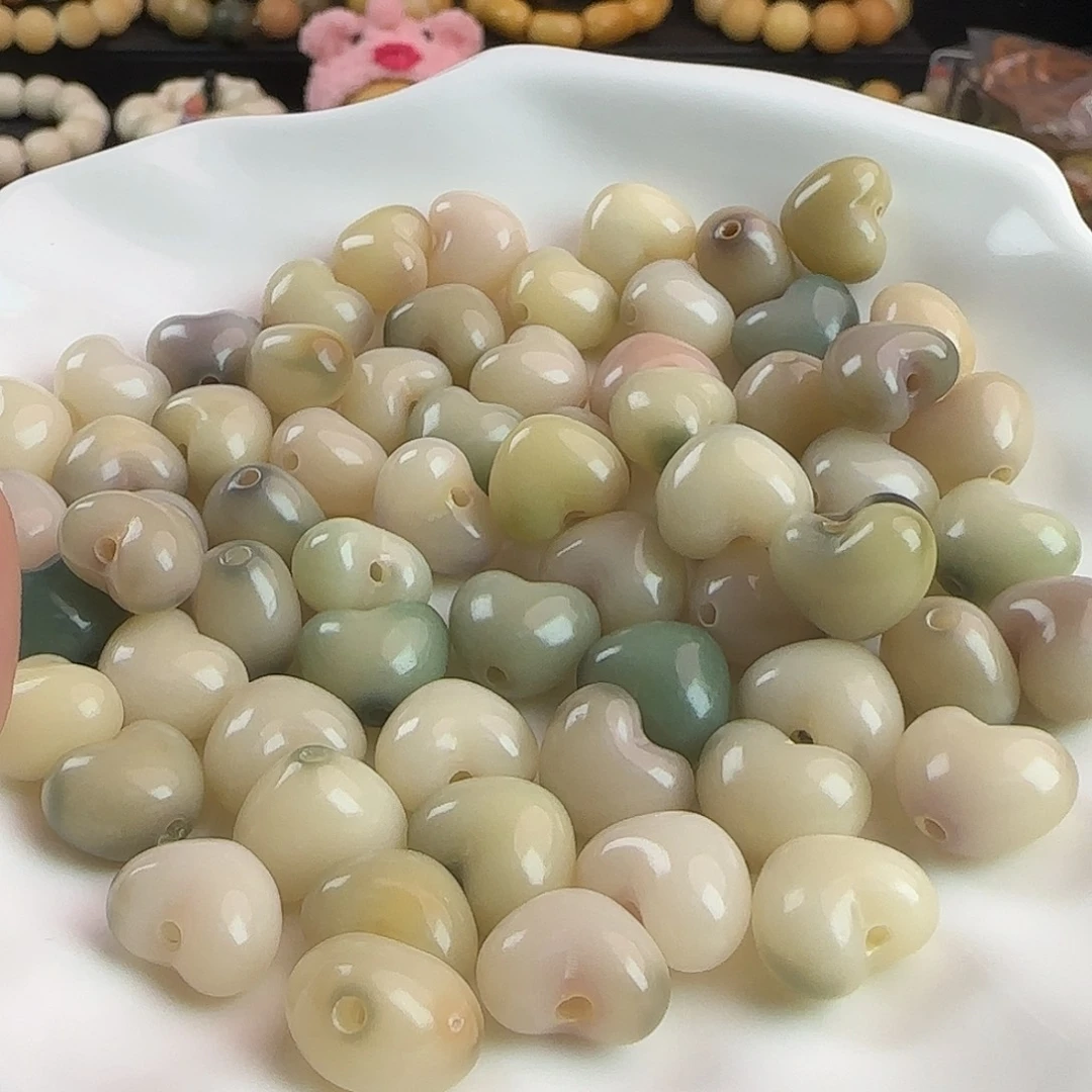 菩提根/象牙果吊坠卡13.5玻璃底爱心100颗批发