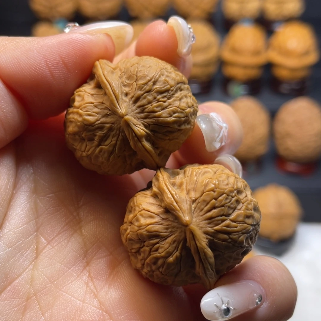 文玩核桃把件Y1小元宝30尺