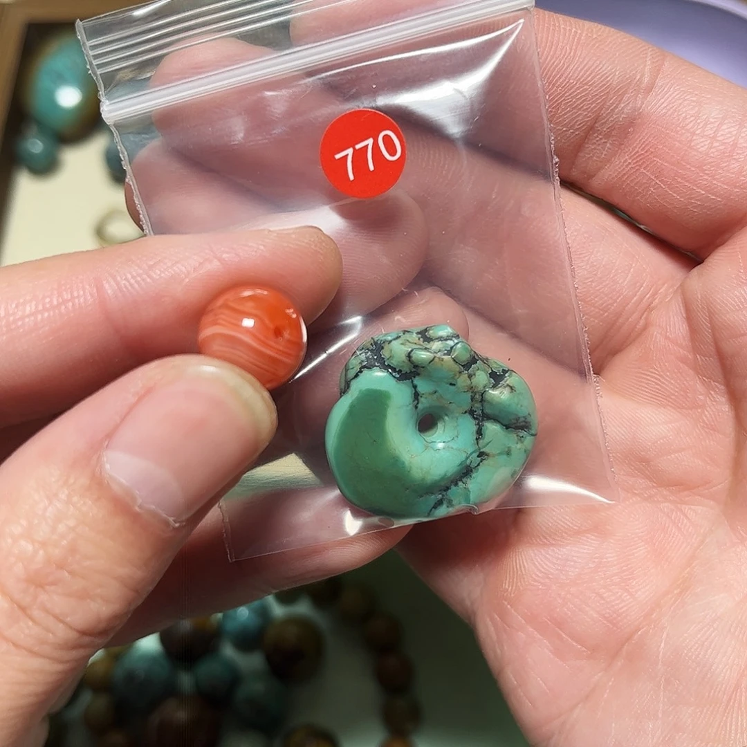 ****。南红玛瑙未镶嵌珠宝奇石