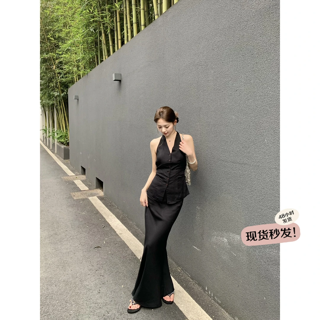 万万不熬夜【山雾竹影】黑色排扣马甲上衣感鱼尾半身裙端庄高雅套装