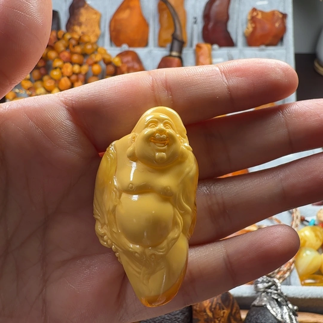 定制琥珀未镶嵌米勒雕刻件