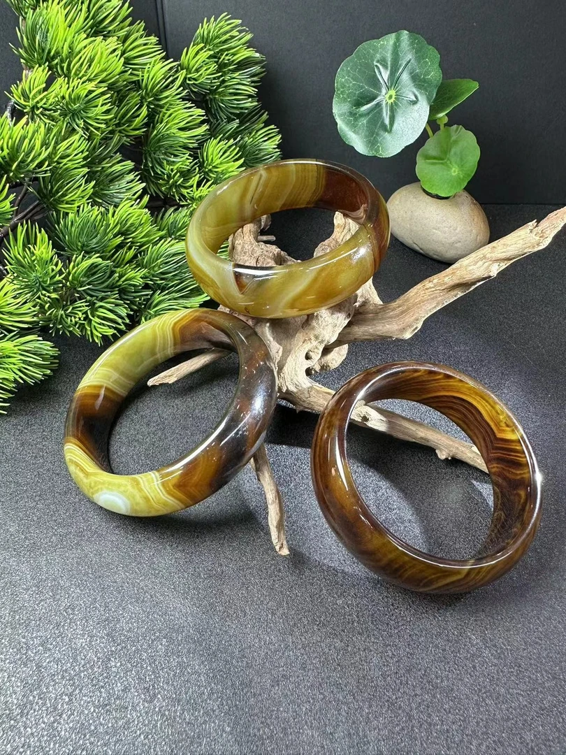 S6447（玉甲)鸳鸯双色九千岁肉灵芝玛瑙黄绿手镯-多样性发一件