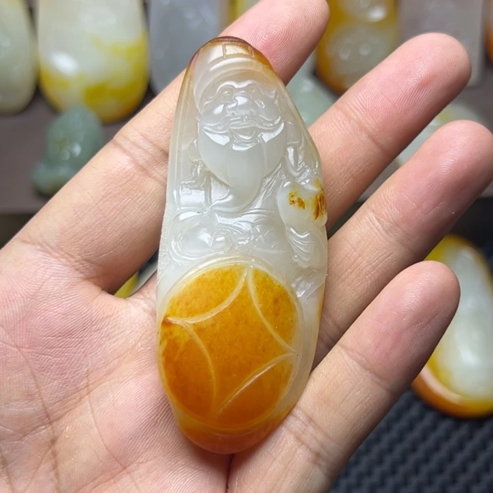 颈饰未镶嵌和田玉