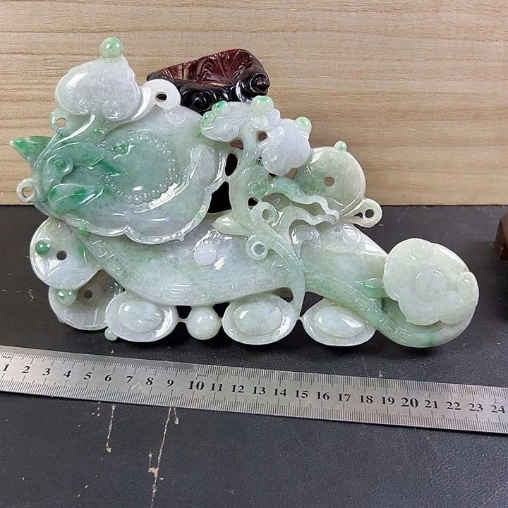 翡翠未镶嵌摆件缅甸翡翠