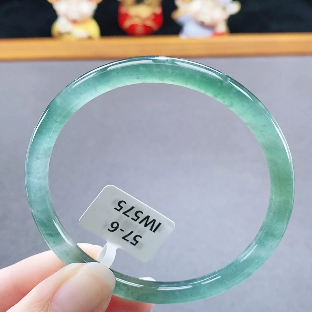 翡翠未镶嵌手镯63