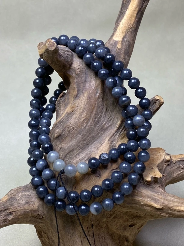 新疆和田青花《108》长链 尺寸:珠径卡8mm 重量:87.5g