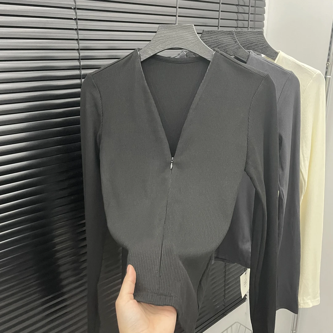 秋季新款欧若风拉链打底衫纯色修身百搭洋气舒适设计感别致上衣女