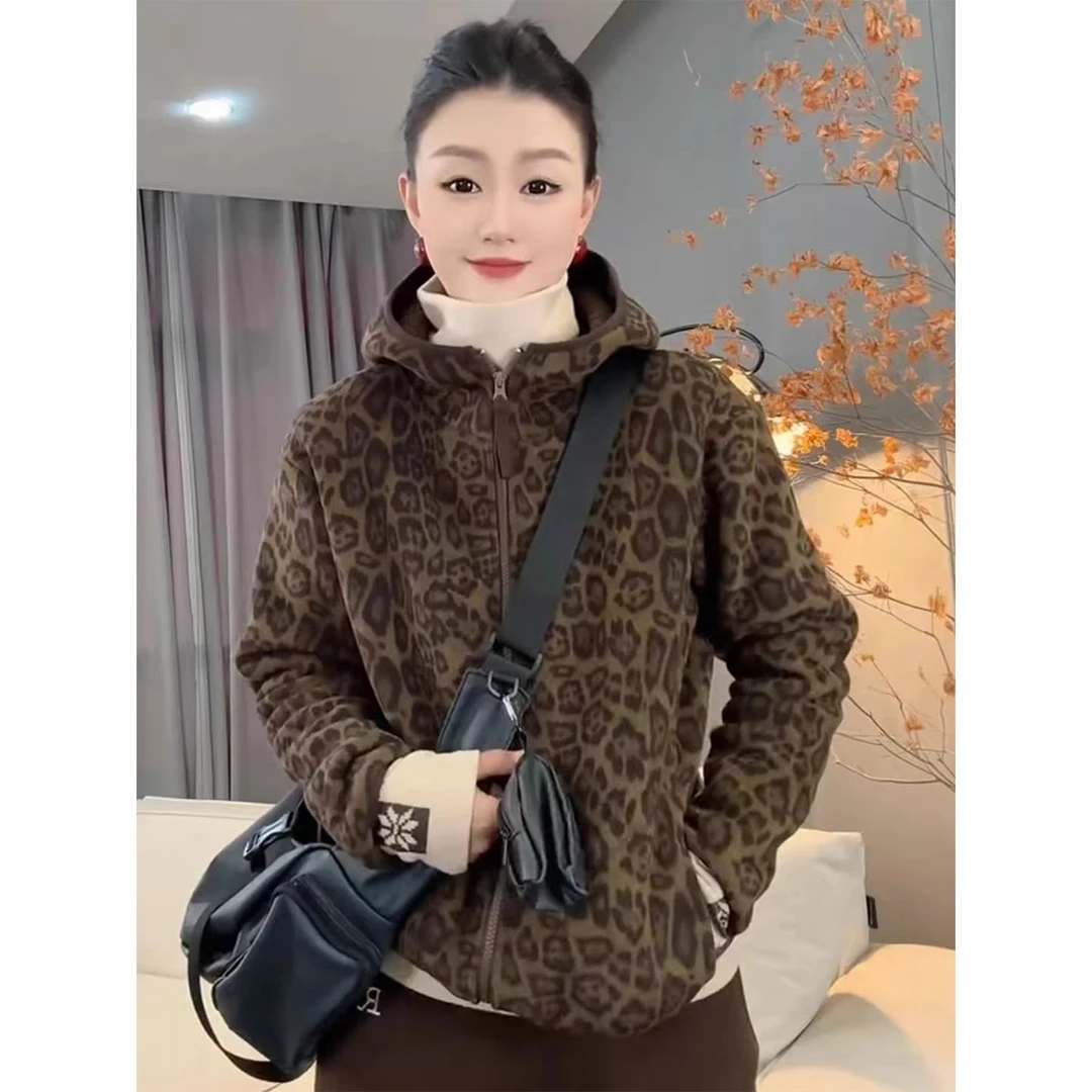 时尚休闲百搭加绒外套女2025冬季新款洋气加厚保暖豹纹开衫上衣潮
