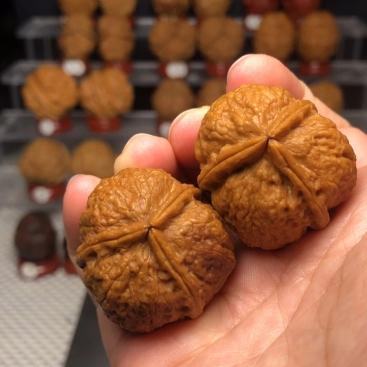 文玩核桃把件17前进帽