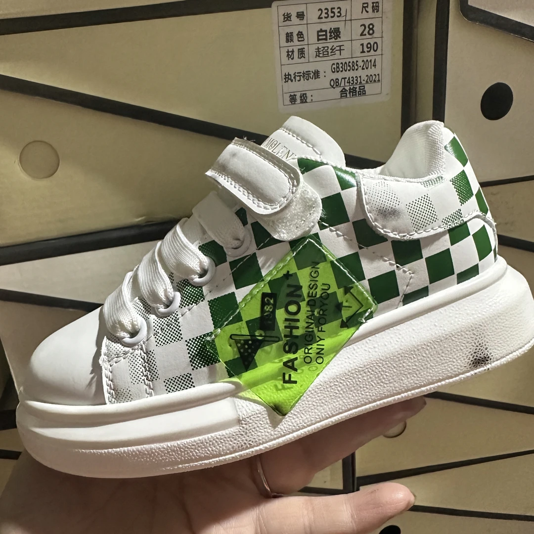 春秋运动板鞋休闲鞋时尚