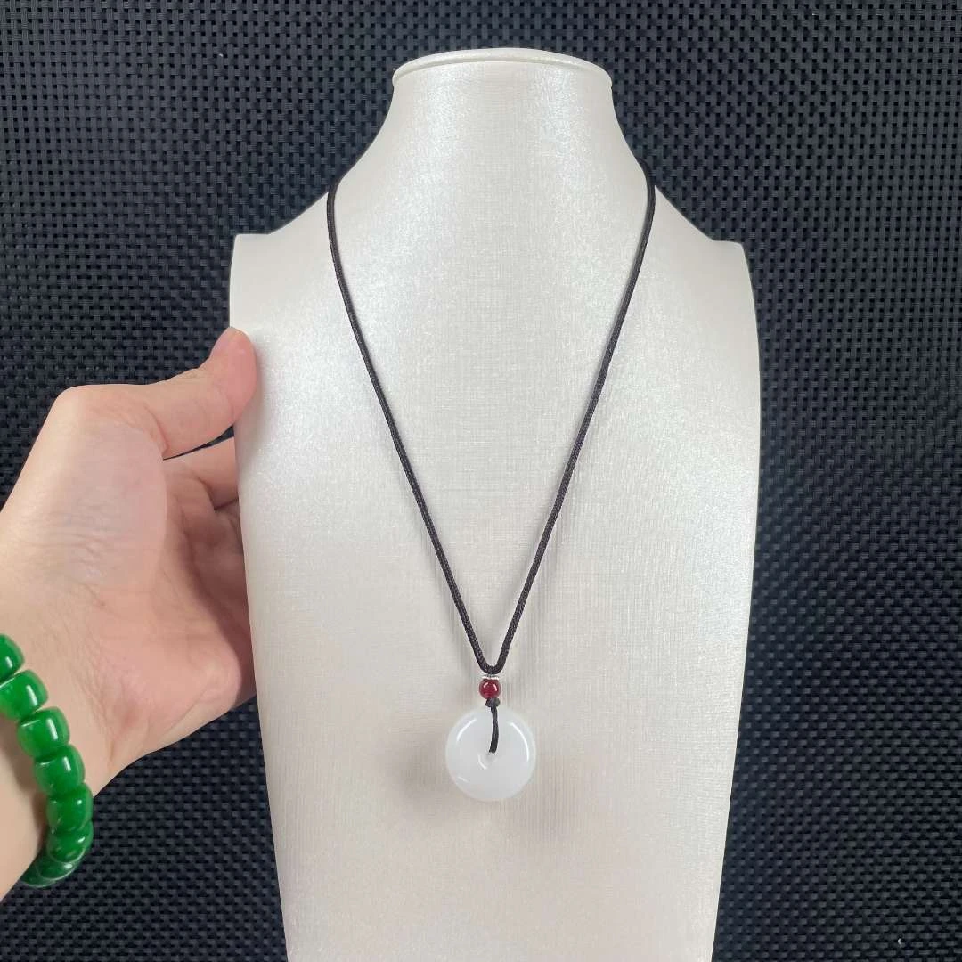C639羊白和田玉平安扣吊坠绳妈妈时尚百搭女款