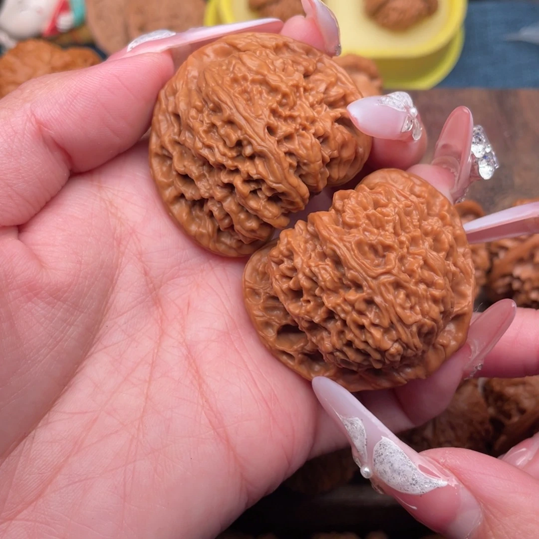 把件文玩核桃全品精配三角南疆45