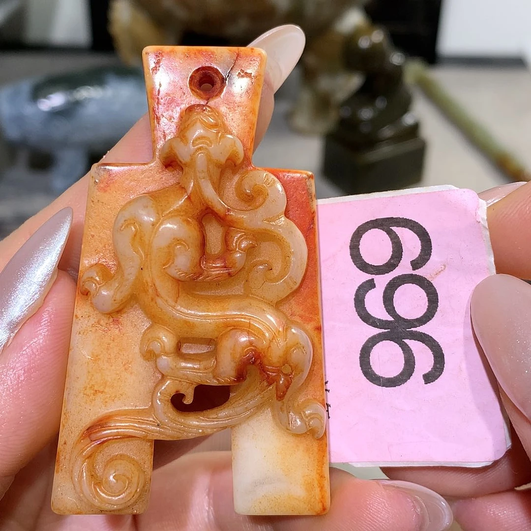 颈饰未镶嵌和田玉