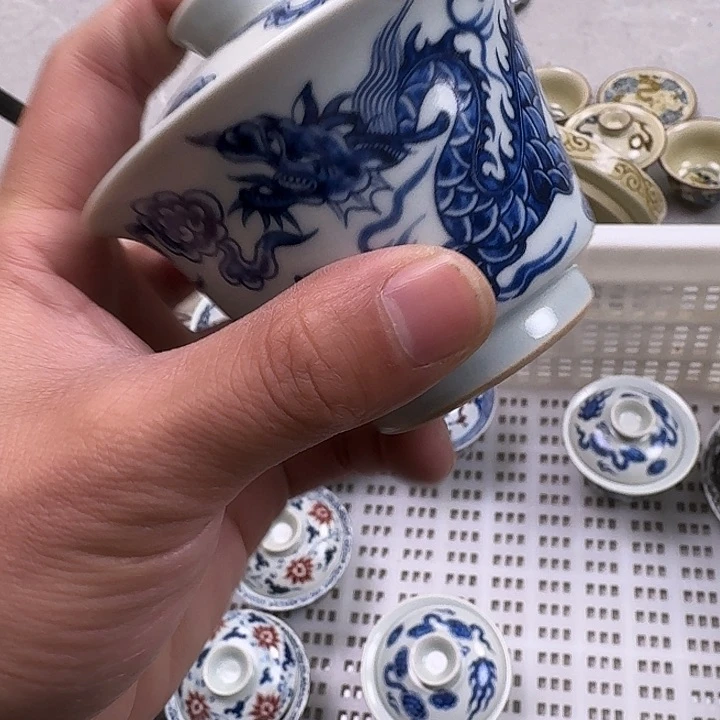 杯青花铠甲龙两才盖碗