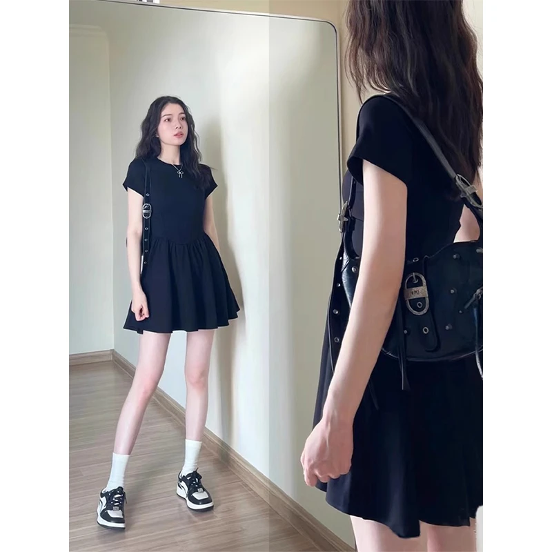 黑色修身显瘦法式鱼骨裙子女夏季爆款2025新款连衣裙高级感小黑裙