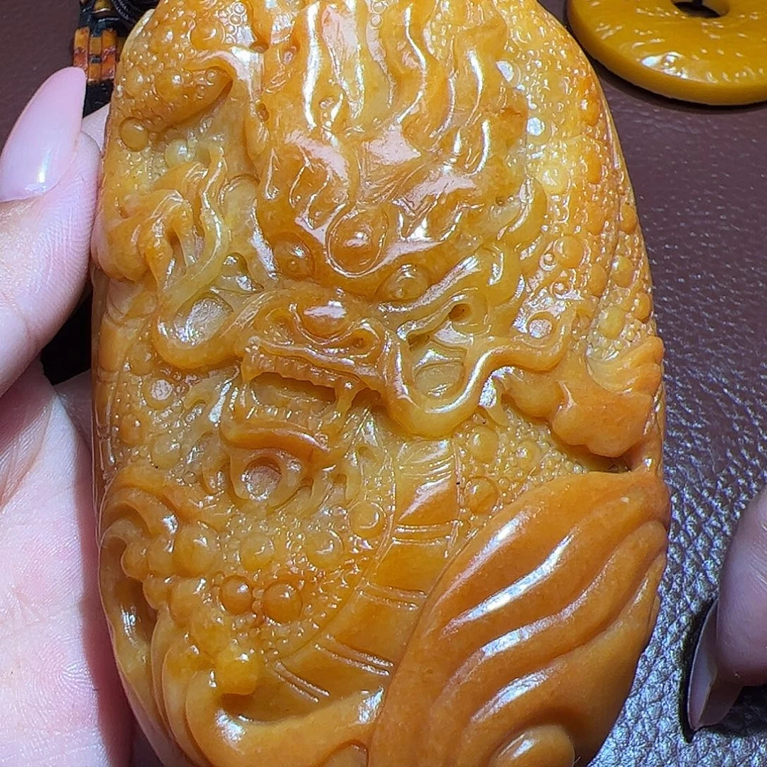 心***神和田玉未镶嵌颈饰