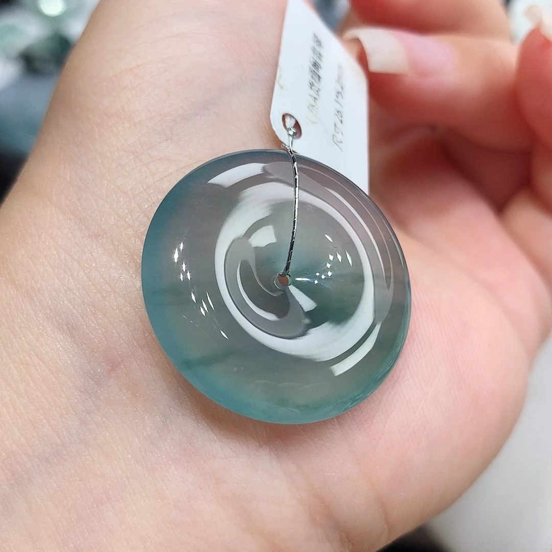 翡翠未镶嵌胸饰翡翠82，26.1/5.2